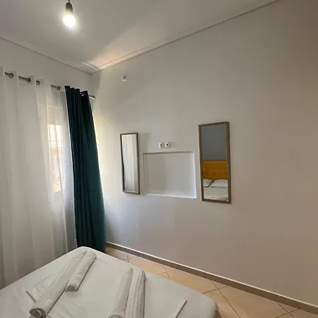 Private - 2 Bedrooms بيت للعطل ساراندا