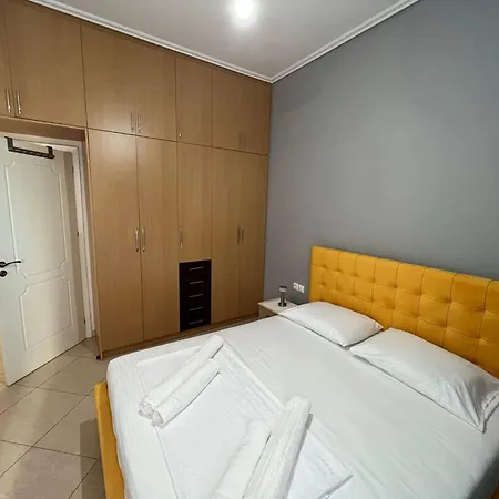 بيت للعطل Private - 2 Bedrooms ساراندا