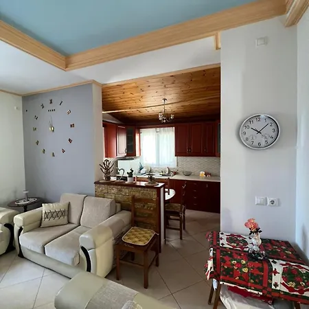 Private - 2 Bedrooms بيت للعطل *